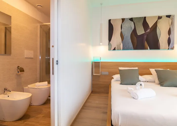 Guest house Galleria Roma Art 4*
